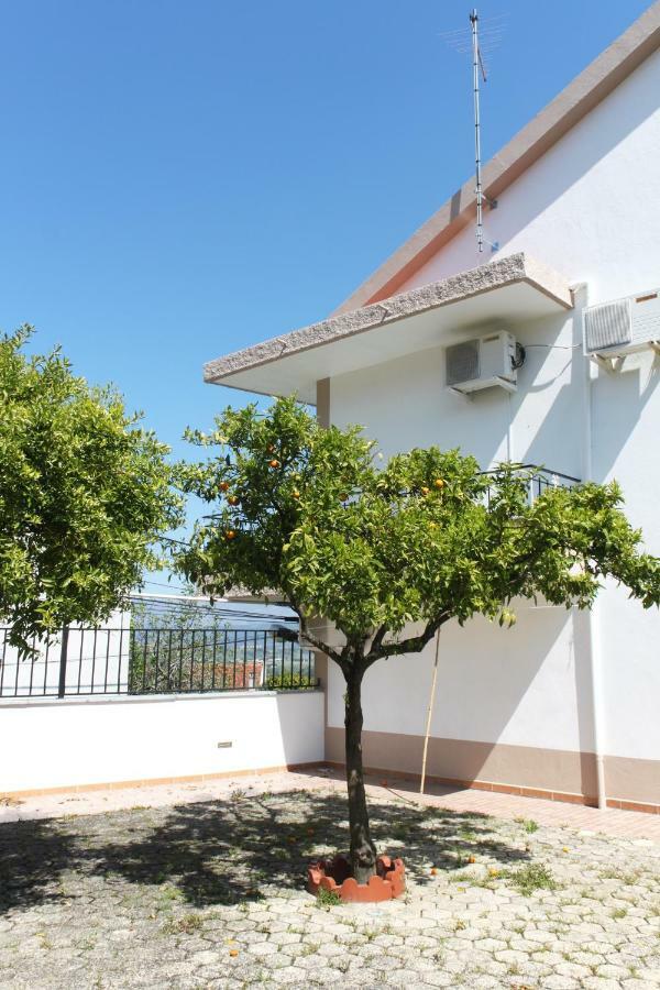 Casa Do Neto Tiago Villa Fundão Exterior photo